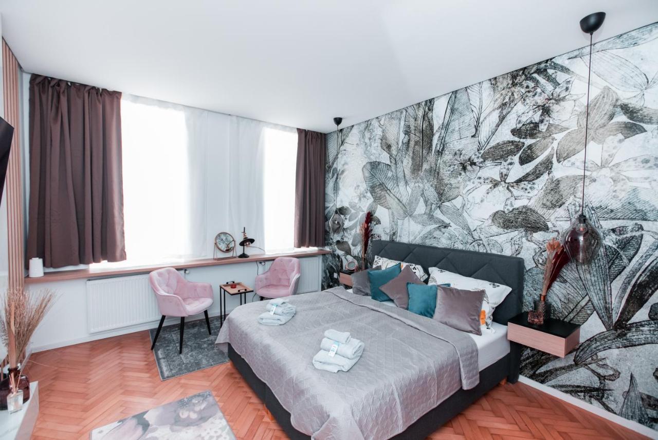 Petit Luxe Apartment เวียนนา ภายนอก รูปภาพ